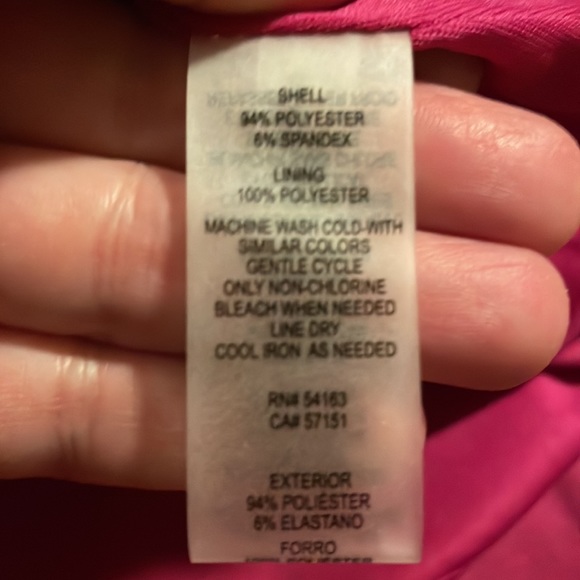 VINCE CAMUTO Asymmetric Hem Scuba Crepe
Dress - Picture 12 of 13